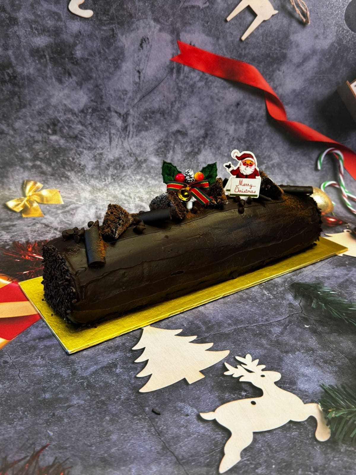 Double Chocolate Crunch Logcake - Image 4