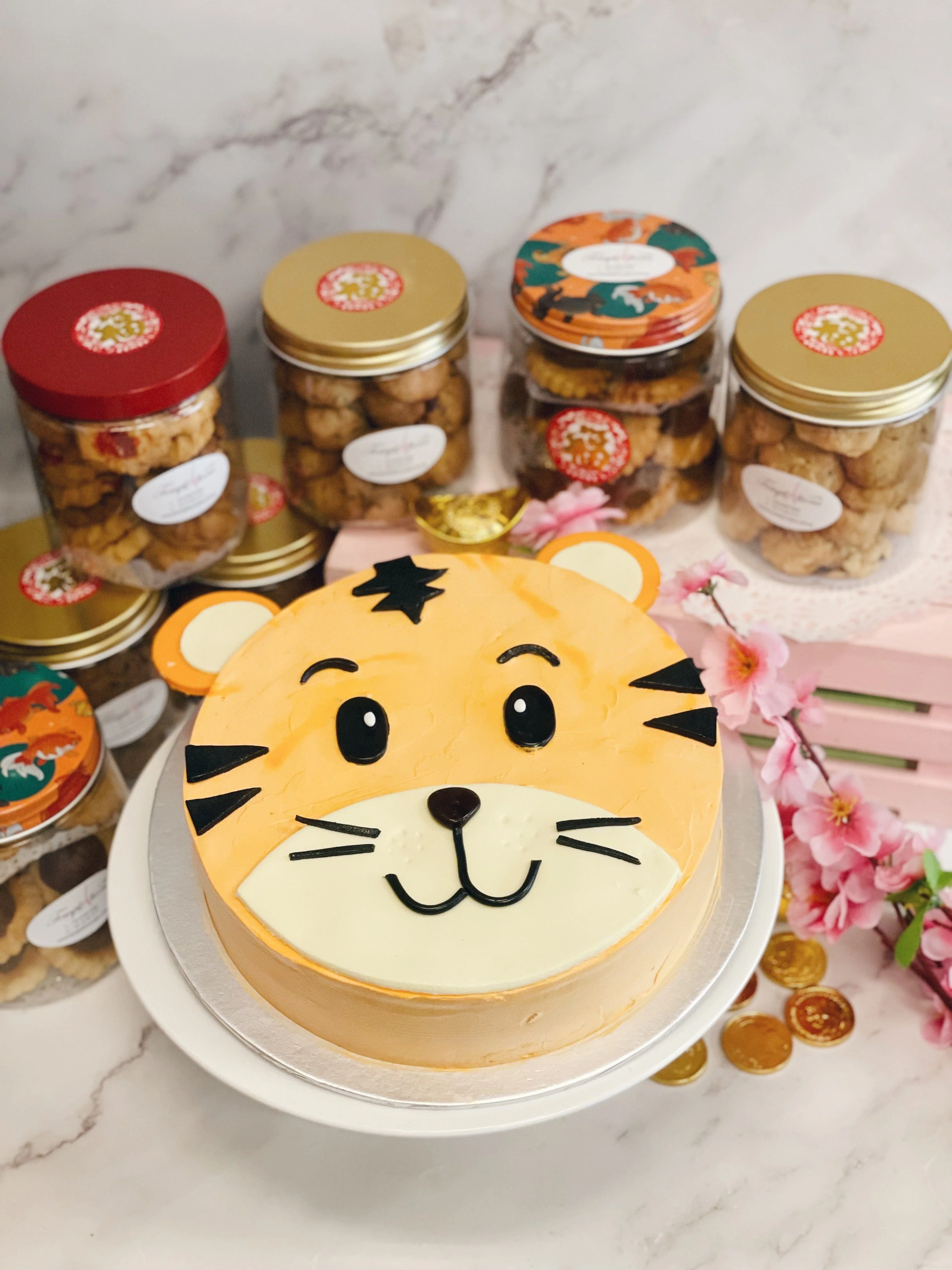 Signature Chocolate Mousse Etoile (Animal Designs) - Image 6